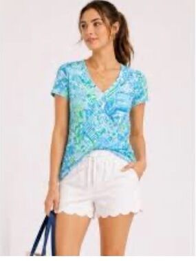 NWT Lilly Pulitzer Etta V-Neck Tee Top Hydra Blue Dandy Lions Cotton Size S